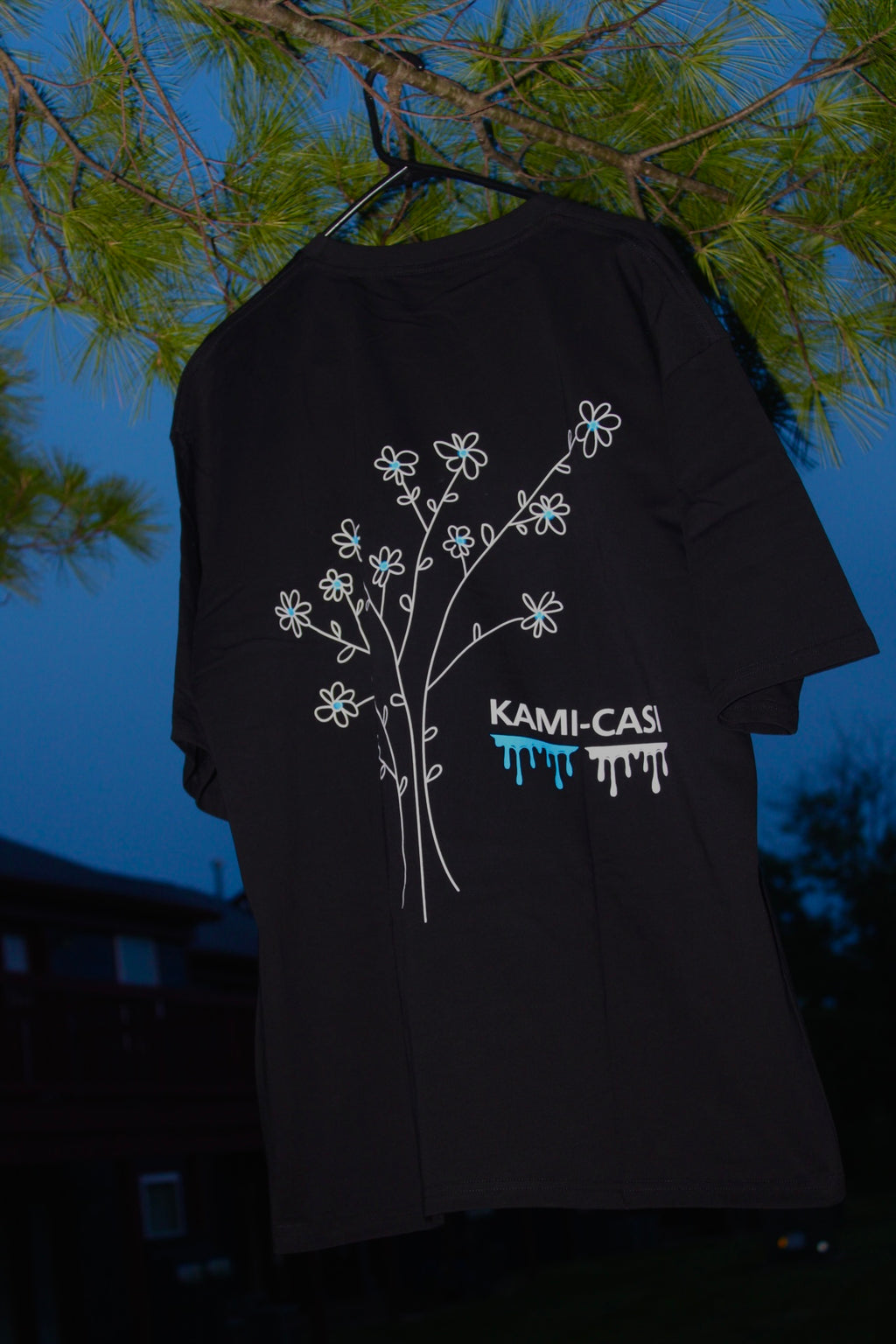 BLACK "BLUE SUMMER" TEE