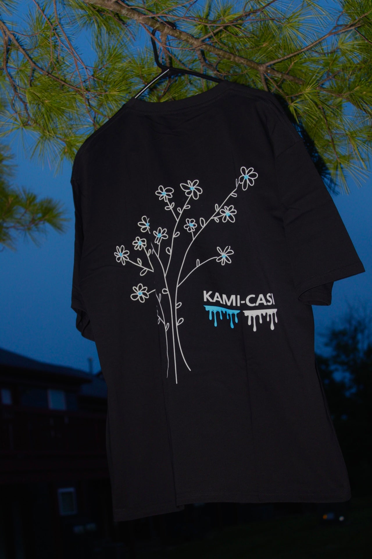 BLACK "BLUE SUMMER" TEE